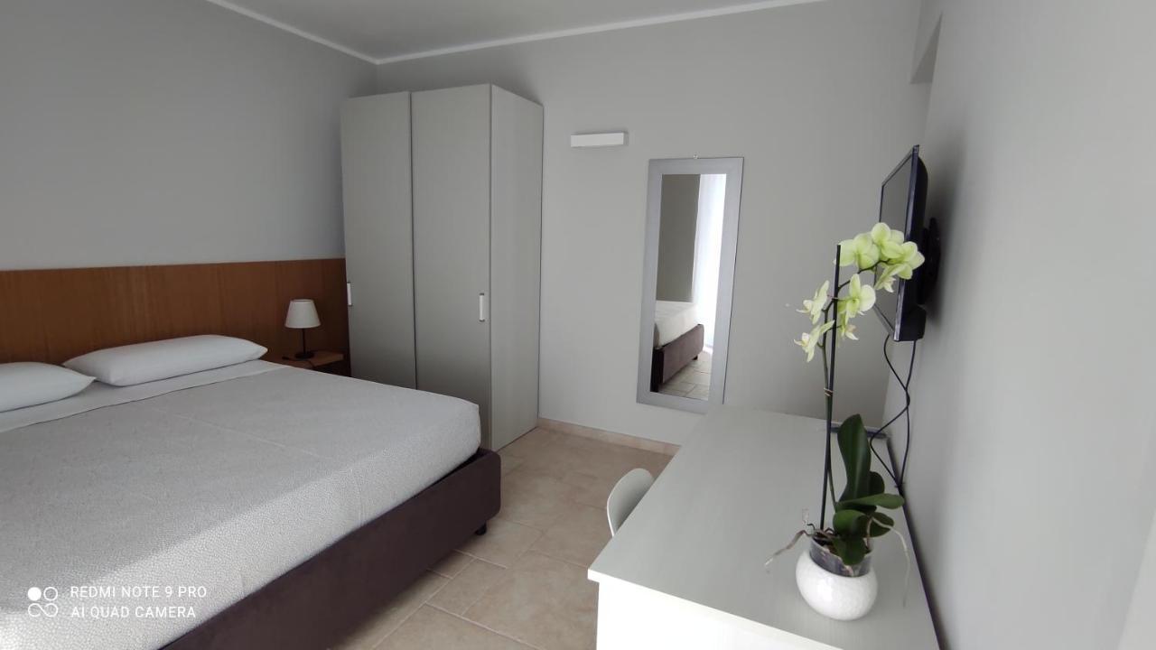 Contrada Specchia Rooms Carovigno Bagian luar foto